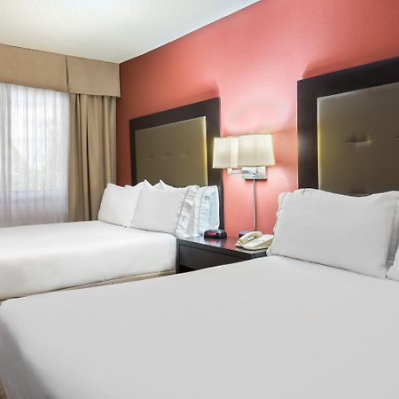 Holiday Inn Express Hotel & Suites Kendall East-Miami By Ihg Extérieur photo