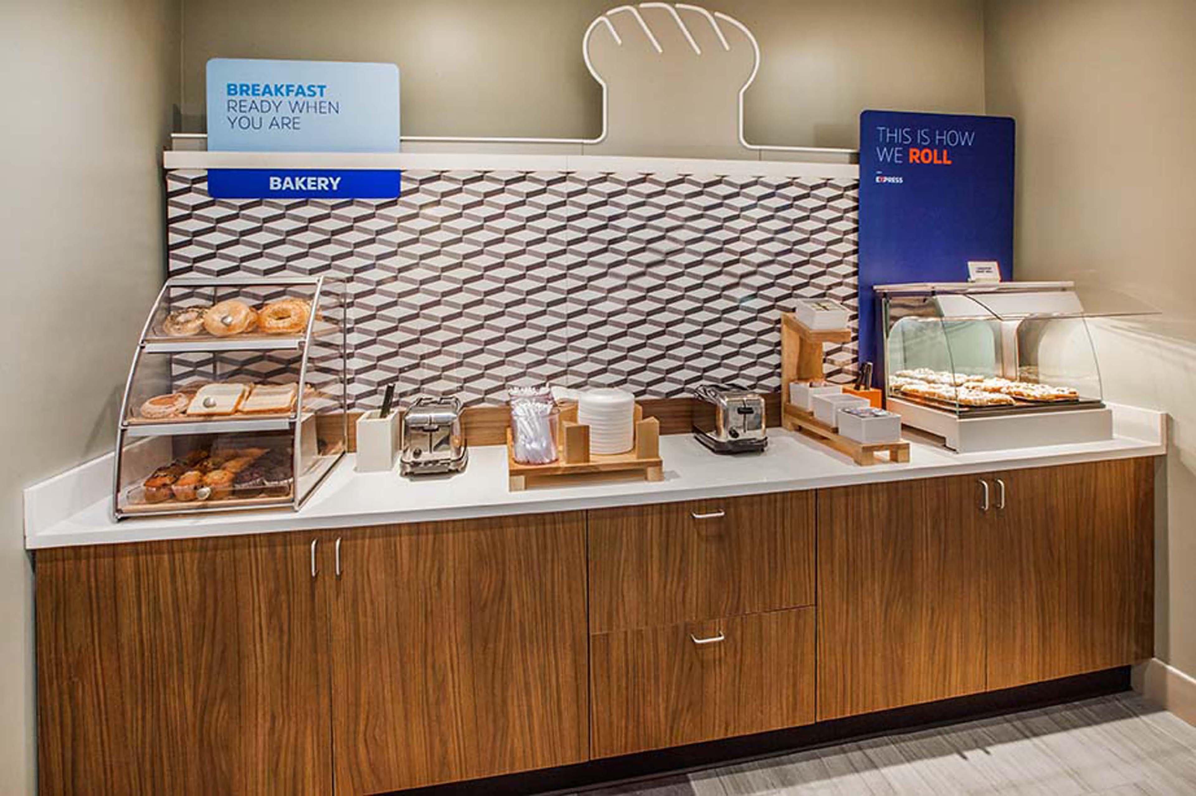 Holiday Inn Express Hotel & Suites Kendall East-Miami By Ihg Extérieur photo