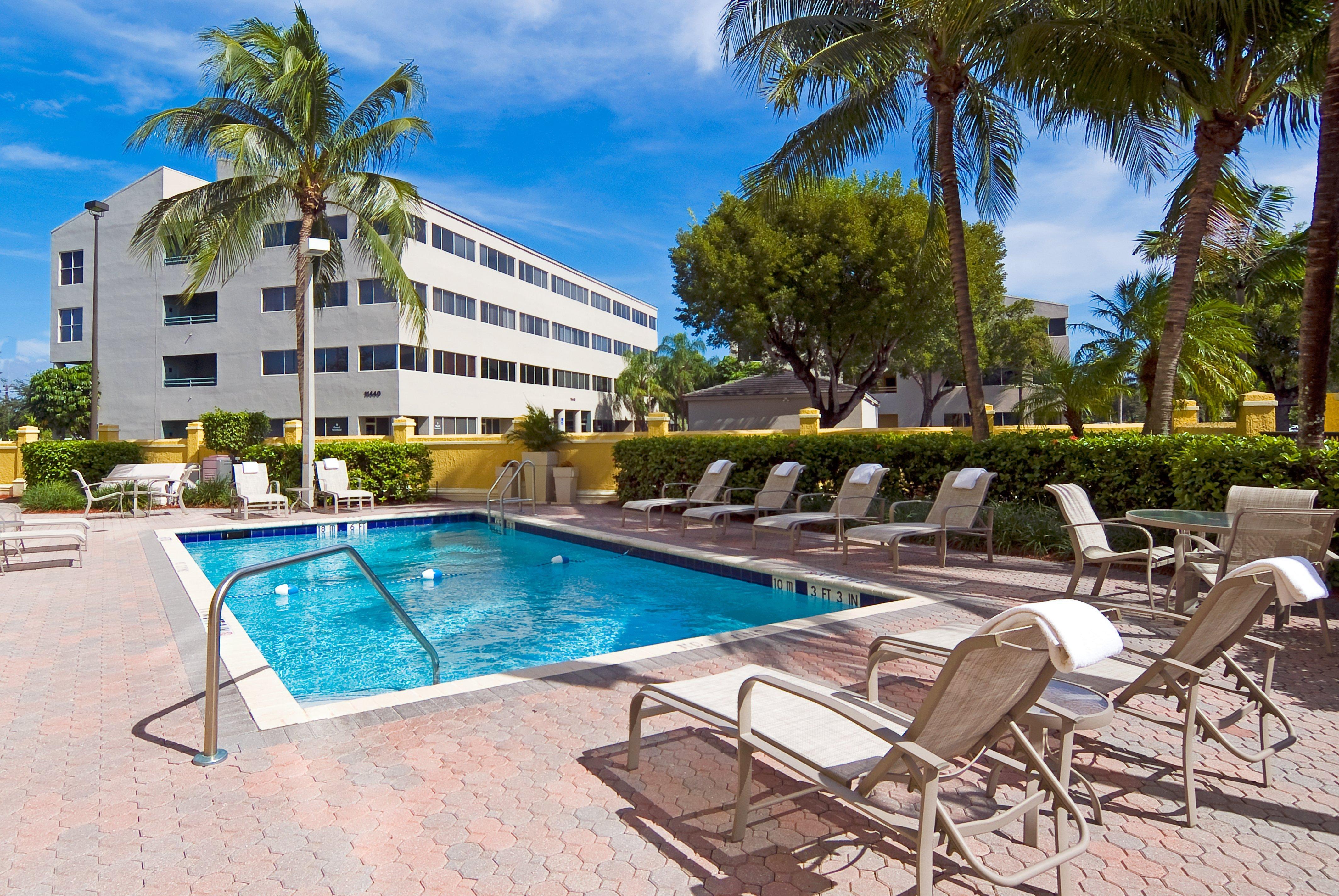 Holiday Inn Express Hotel & Suites Kendall East-Miami By Ihg Extérieur photo